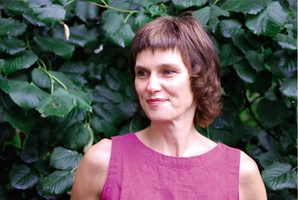 Annette Wolf
